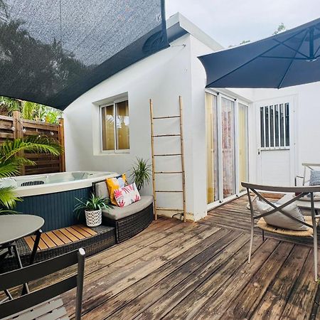 Le Plumeria - T1 Avec Un Spa Privatif Saint-Denis Exterior foto